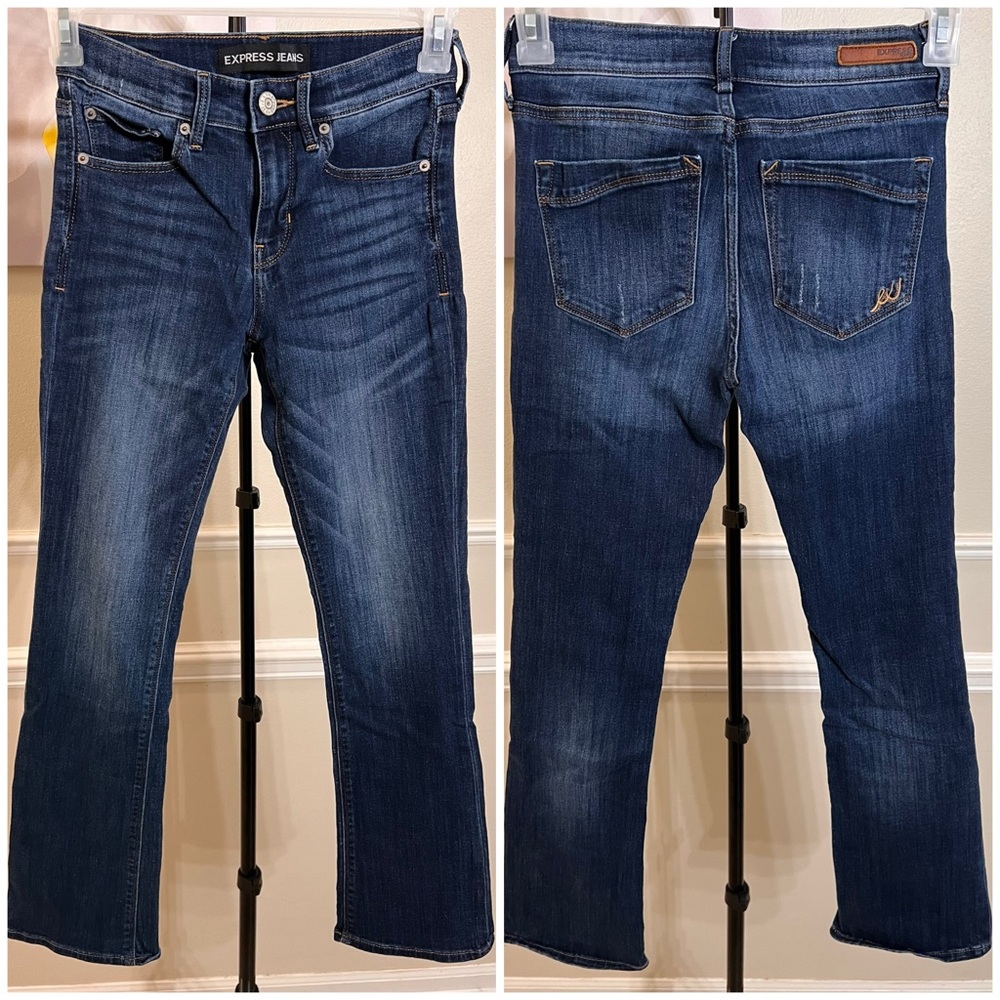 Express Jeans Women’s Barely Boot Mid Rise Denim Blue Jeans! Size 0S.